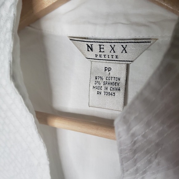 NEXX Petite Small white button up top tuxedo vibe - Picture 6 of 7